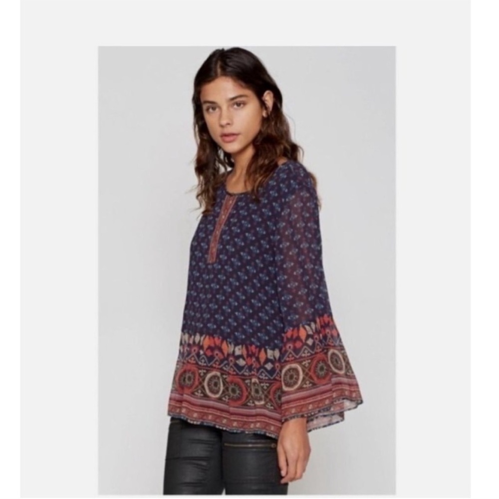 JOIE Hakima Blouse Sz S Navy Blue Silk Peplum Flowy Boho Keyhole Bell Sleeve
